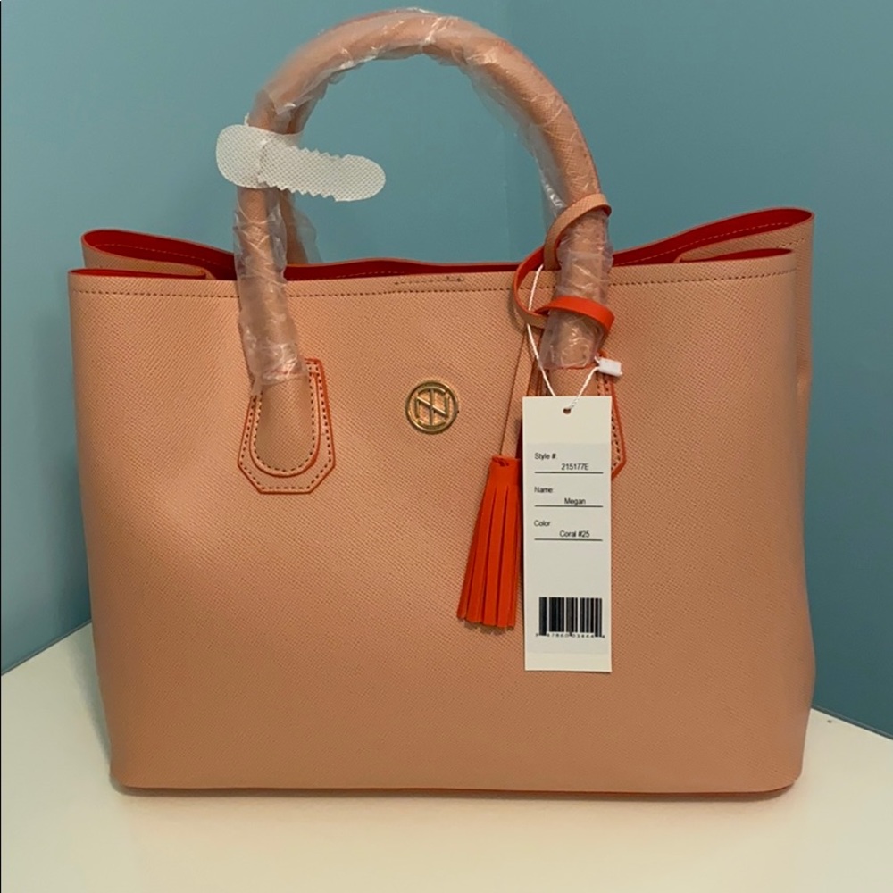 🆕❤️HOST PICK❤️🌈Great travel bag Resort Bag - Picture 3 of 12